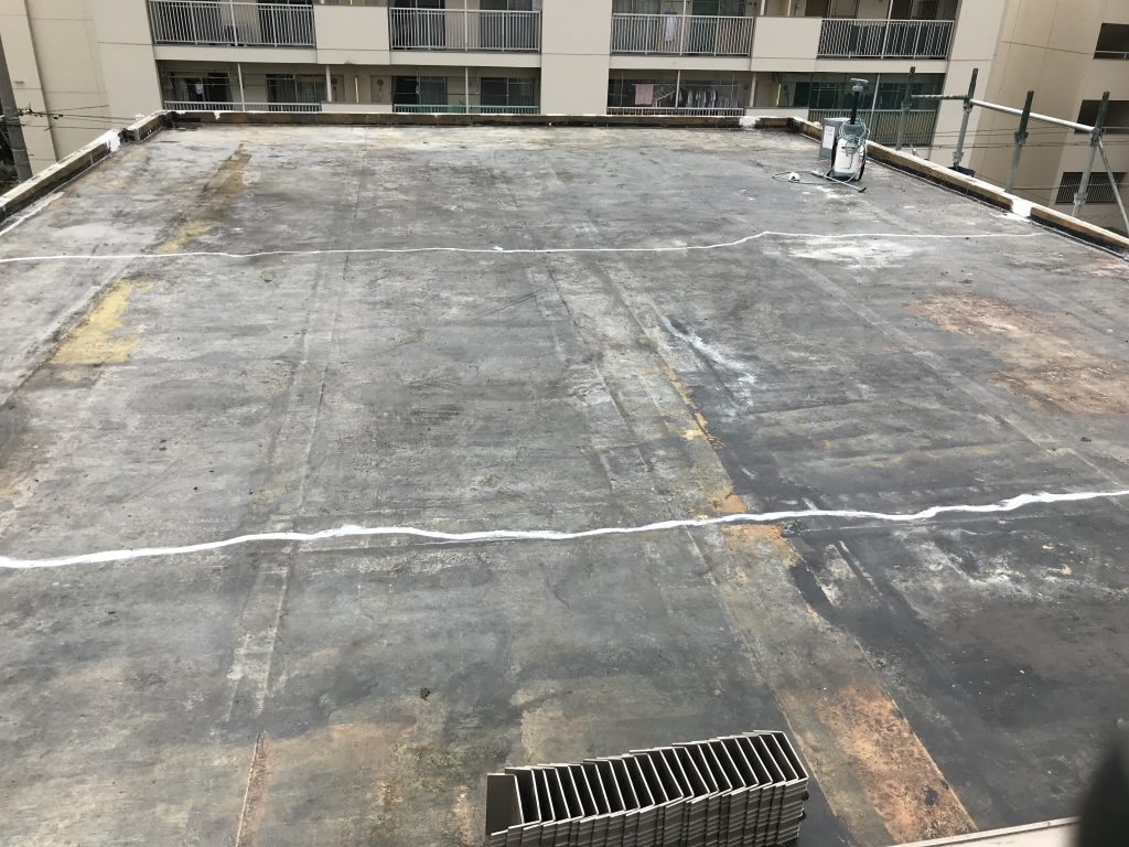 ゴムシート防水からウレタン防水通気工法