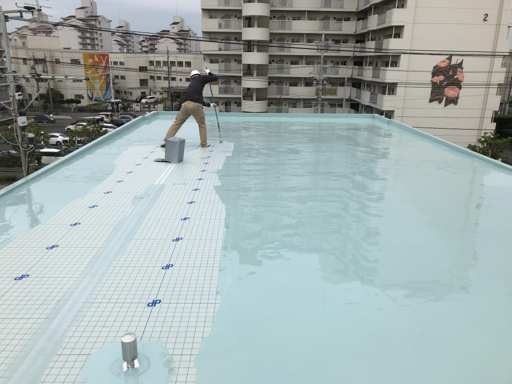 ゴムシート防水からウレタン防水通気工法